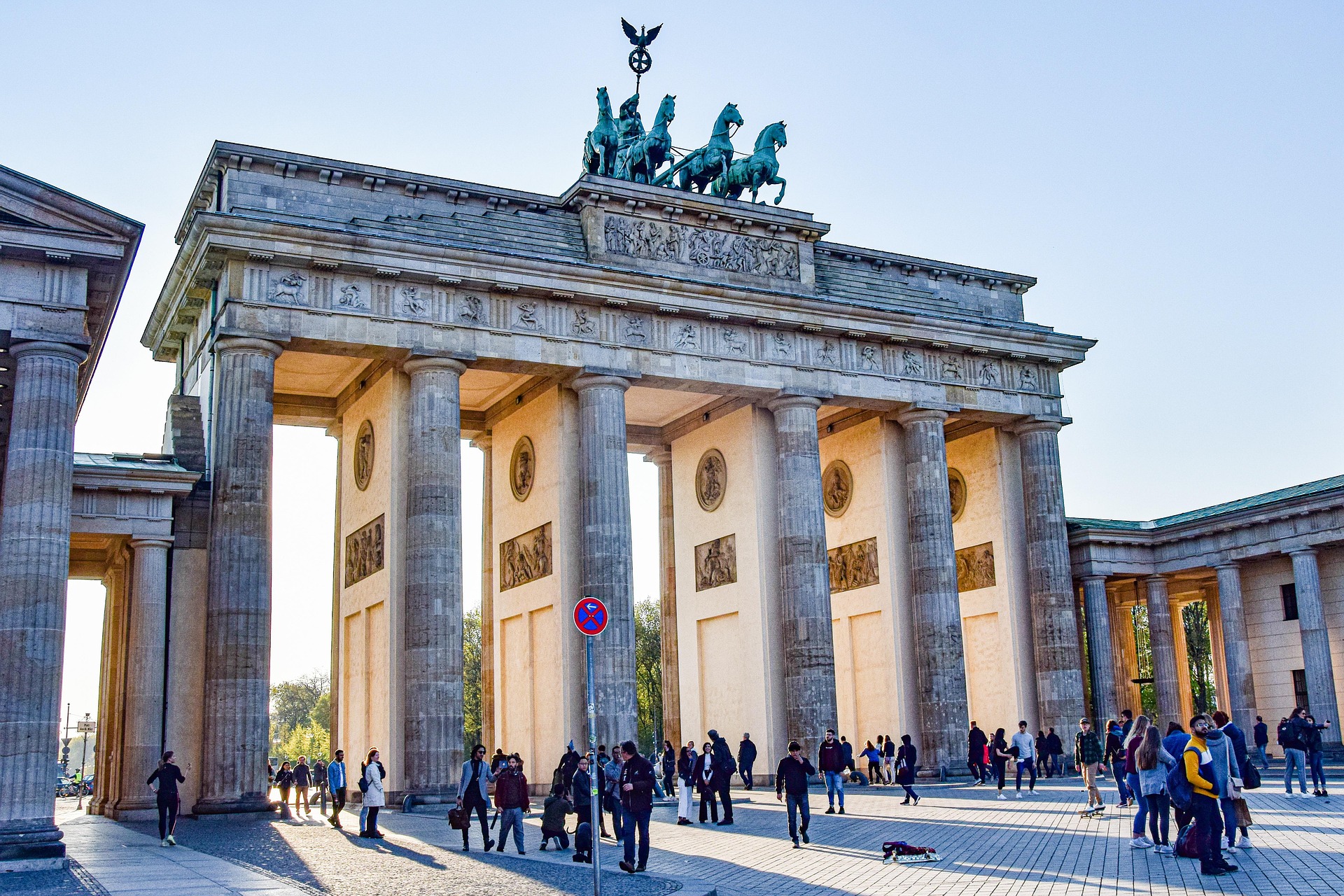 Koalitionsgespräche in Berlin: Grüne und SPD diskutieren über Zusammenarbeit mit der Linken und Wohnungsvergessellschaftung